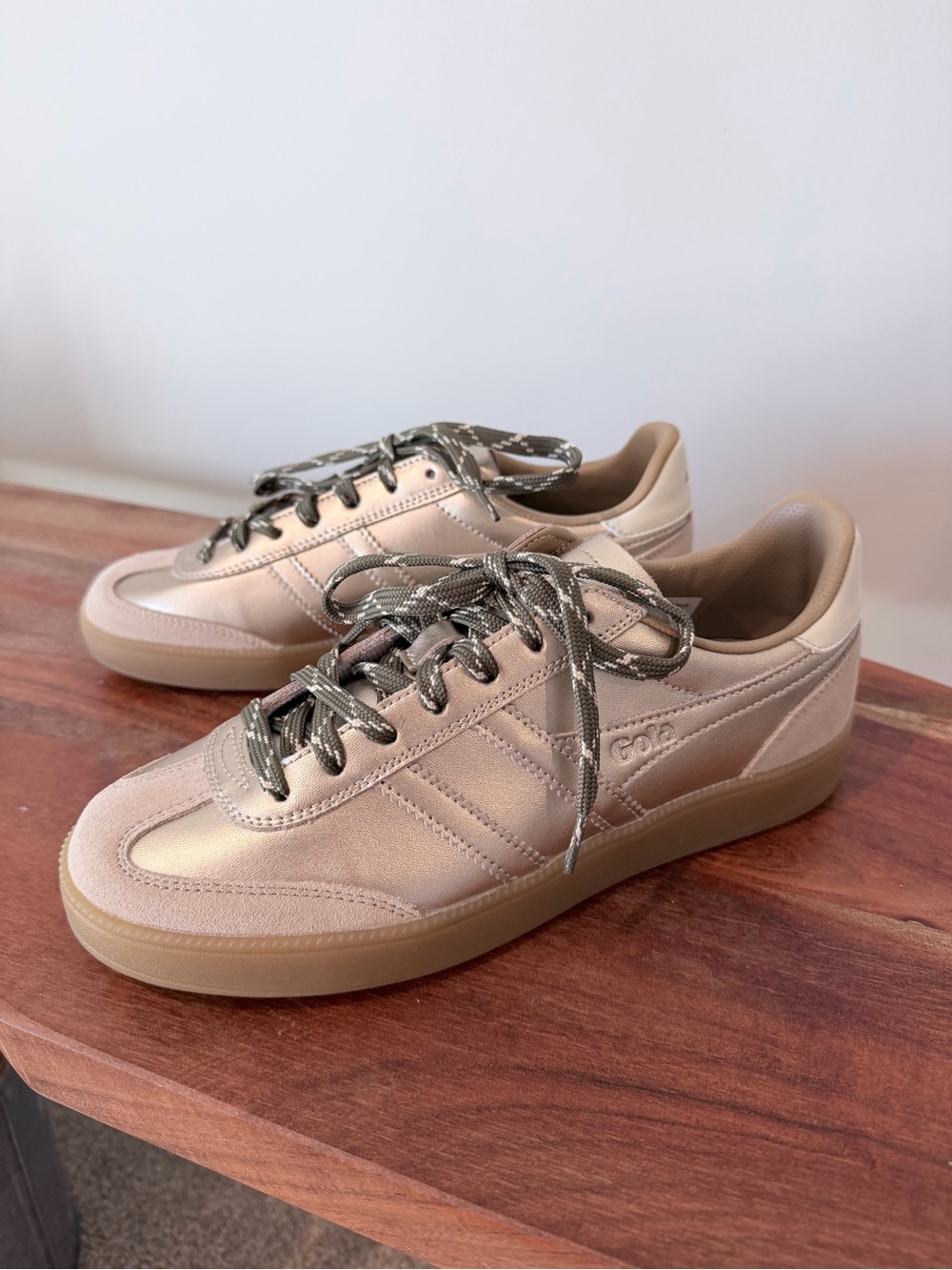 Gola Women's Trainer in Champagne/Goldish